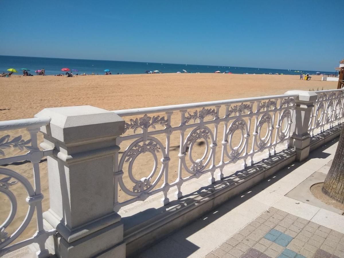 Casa de Férias Gran Adosado De Esquina Muy Cerca De La Playa En La Antilla