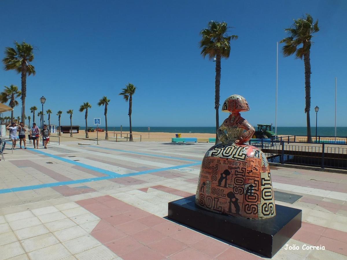 Gran Adosado De Esquina Muy Cerca De La Playa En La Antilla Casa de Férias Huelva